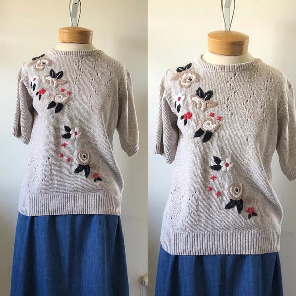 Sweaters - Vintage Floral Short Sleeve Sweater - Alfred Dunner - 1980s Fall/Spring Fashion